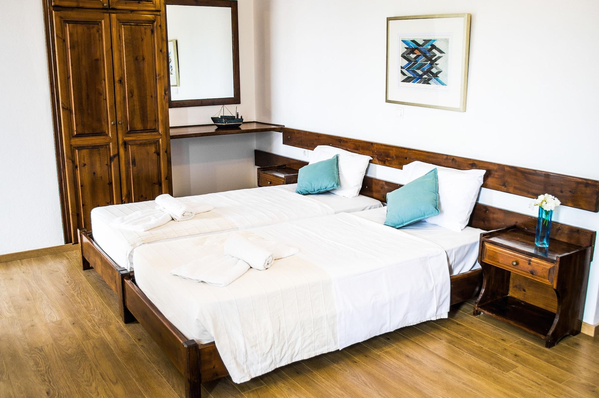 Aparthotel Folies Corfu Town 3*