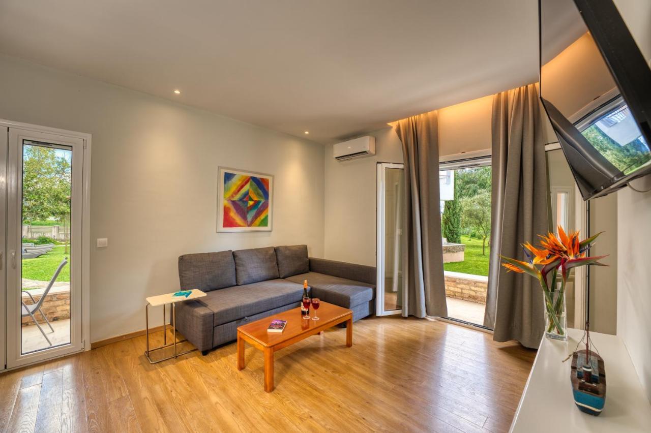 Folies Corfu Town 3* Alepou
